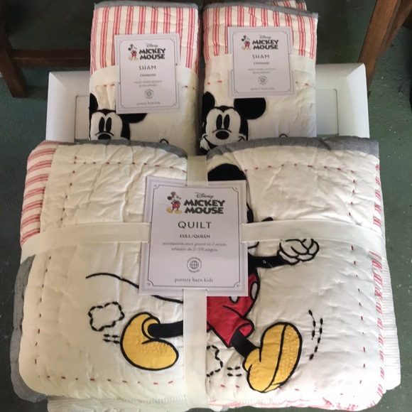 Pottery Barn Kids Disney Mickey Mouse Patchwork Full/Queen Quilt & Shams Set - Picture 5 of 16